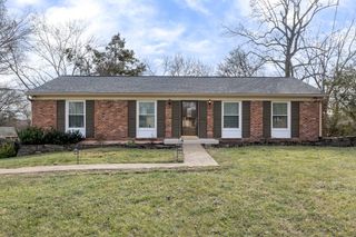 203 Garrett Dr, Nashville, TN 37211