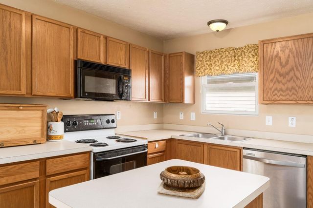 7787 Freesia Street, 216, Blacklick, OH 43004