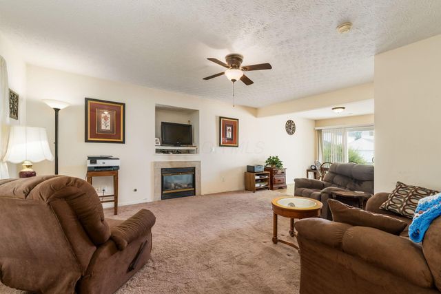 7787 Freesia Street, 216, Blacklick, OH 43004