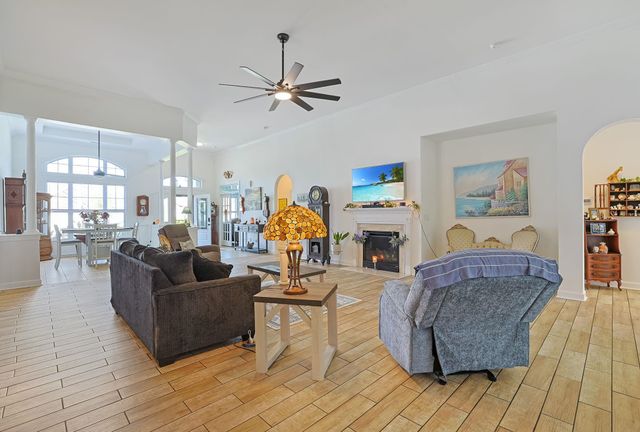 604 Merton Ct., Myrtle Beach, SC 29579