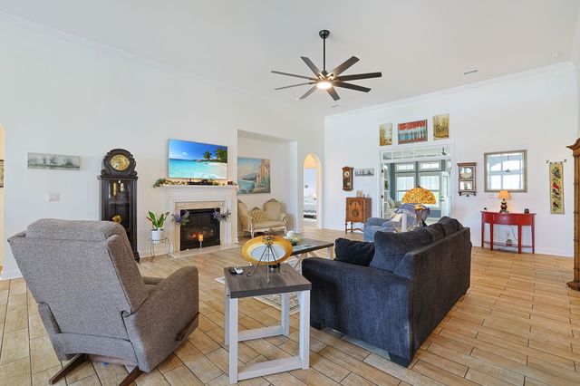 604 Merton Ct., Myrtle Beach, SC 29579