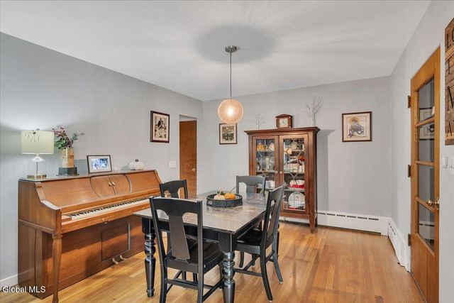 39 W Sand Lake Road, North Greenbush, NY 12198