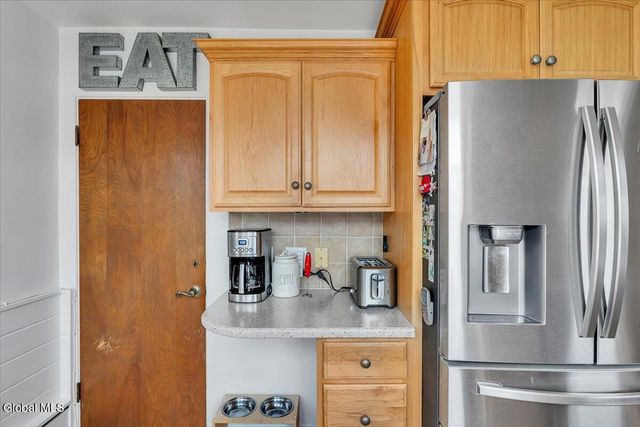 39 W Sand Lake Road, North Greenbush, NY 12198