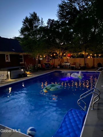 39 W Sand Lake Road, North Greenbush, NY 12198