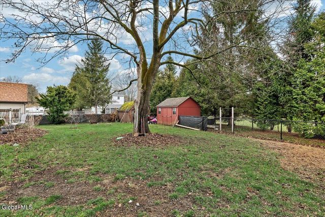 39 W Sand Lake Road, North Greenbush, NY 12198