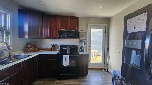 1210 22nd Street, Winston-salem, NC 27105