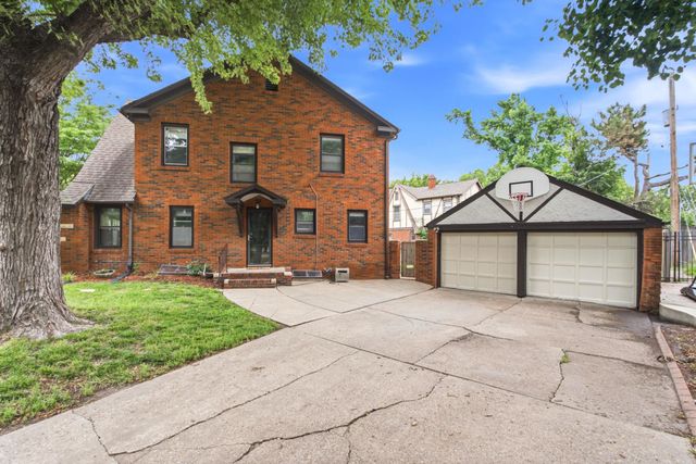 4701 E Lewis, Wichita, KS 67218