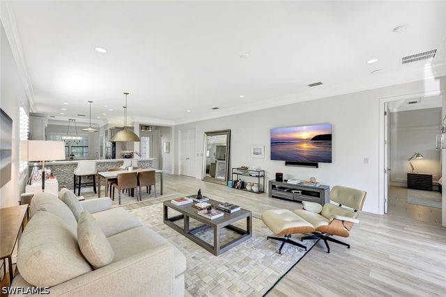 3565 Beaufort CT, Naples, FL 34119
