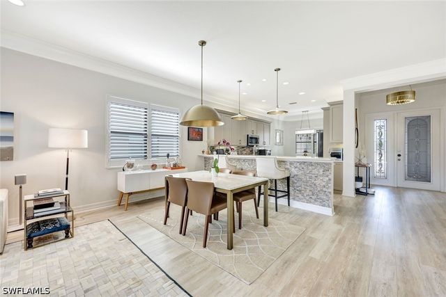 3565 Beaufort CT, Naples, FL 34119