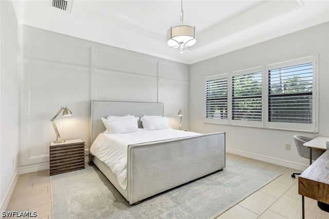 3565 Beaufort CT, Naples, FL 34119