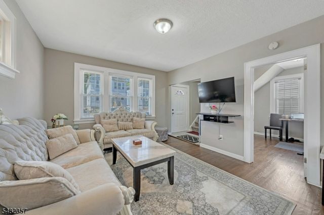 330 Southside Ave, Haledon Boro, NJ 07508
