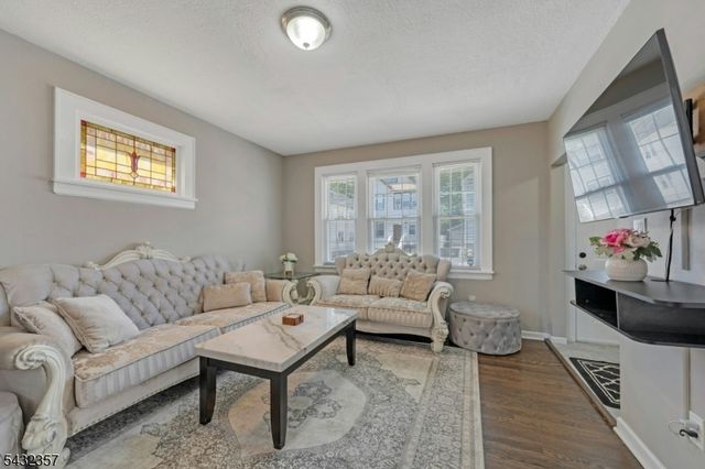 330 Southside Ave, Haledon Boro, NJ 07508