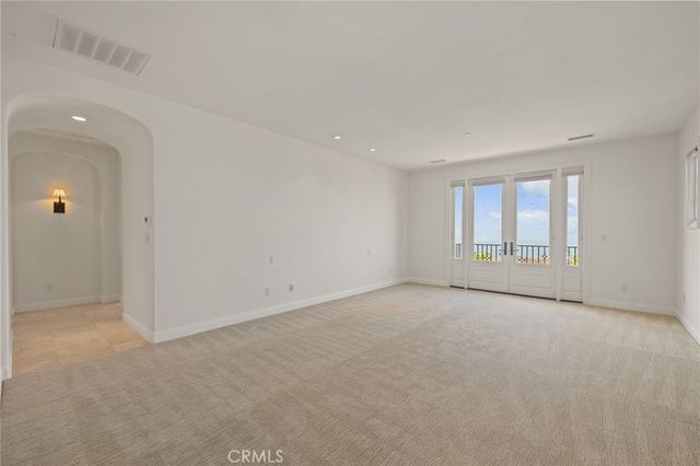 30 Surfspray Bluff, Newport Coast, CA 92657
