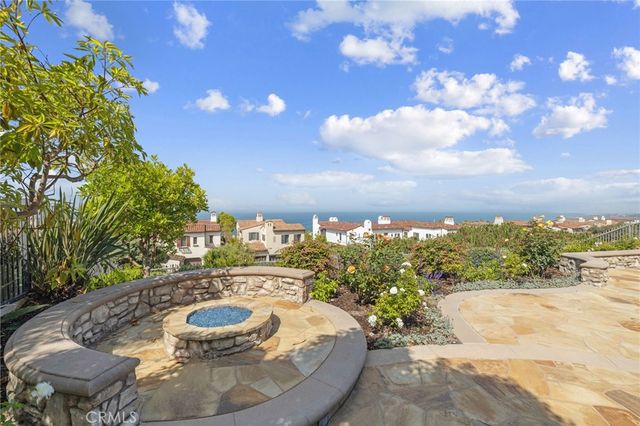 30 Surfspray Bluff, Newport Coast, CA 92657