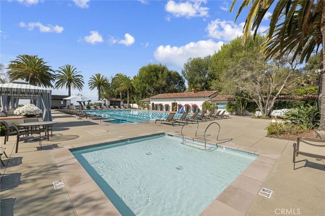 30 Surfspray Bluff, Newport Coast, CA 92657