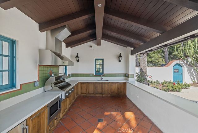 30 Surfspray Bluff, Newport Coast, CA 92657