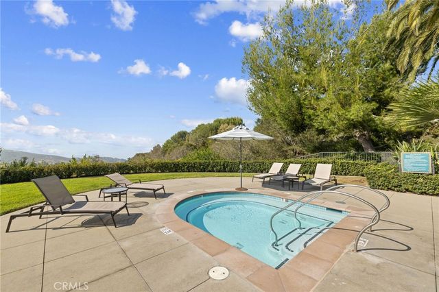 30 Surfspray Bluff, Newport Coast, CA 92657