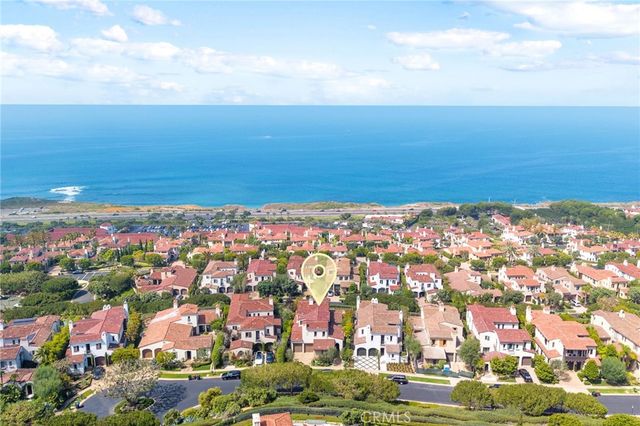 30 Surfspray Bluff, Newport Coast, CA 92657