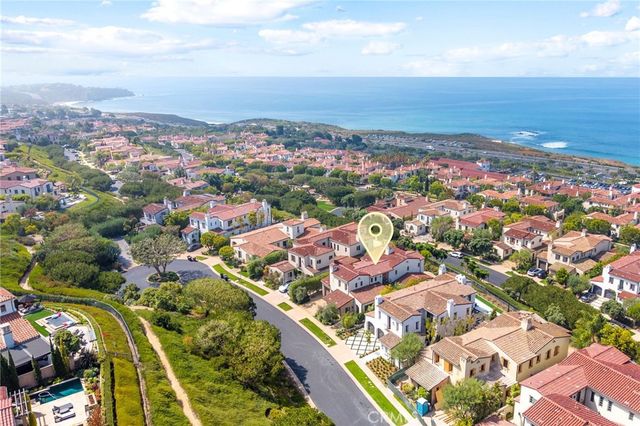 30 Surfspray Bluff, Newport Coast, CA 92657