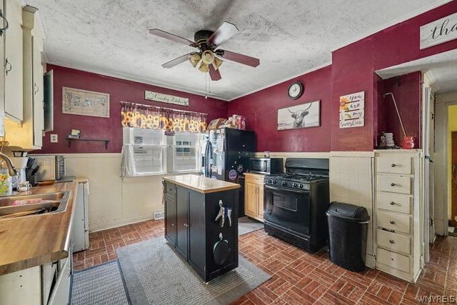 144 Jackson Avenue, Cheektowaga, NY 14212
