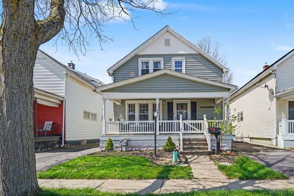 144 Jackson Avenue, Cheektowaga, NY 14212
