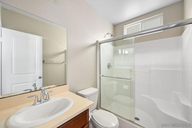 1786 Jasmine Way, Oceanside, CA 92054