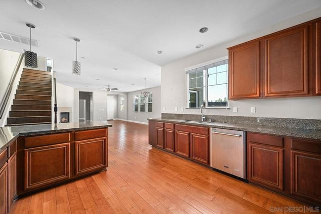 1786 Jasmine Way, Oceanside, CA 92054