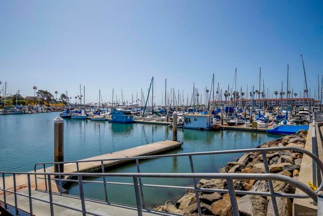 1786 Jasmine Way, Oceanside, CA 92054