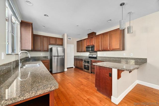 1786 Jasmine Way, Oceanside, CA 92054