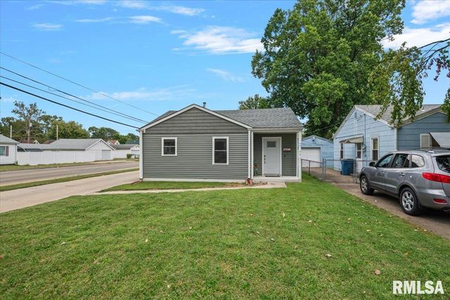 1936 N 21ST Street, Springfield, IL 62702
