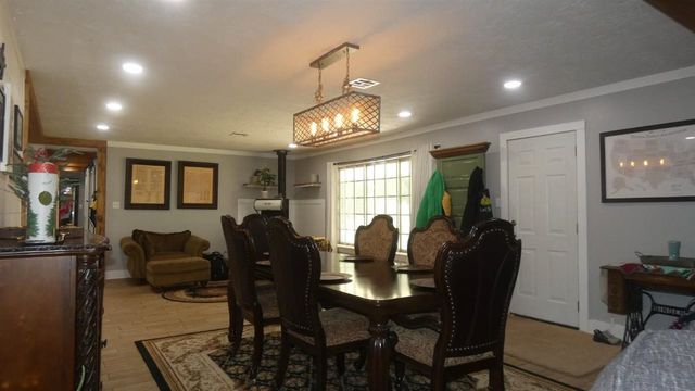 186 N Cline Rd, Elgin, OK 73538