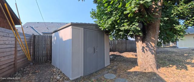 1204 N WARREN RD, Spokane Valley, WA 99216