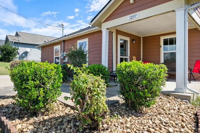 3257 Rainwood Dr, Nashville, TN 37207