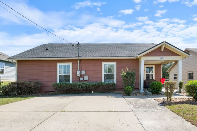 3257 Rainwood Dr, Nashville, TN 37207