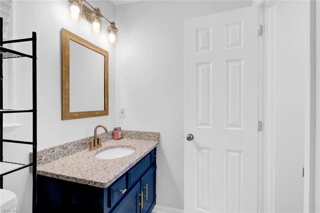 192 Stony Ridge CT, Newport News, VA 23608