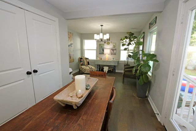 7101 2nd Street, Hitchcock, TX 77563