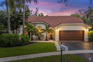 10901 NW 18th Dr, Plantation, FL 33322