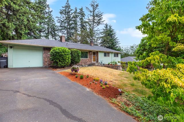 1022 S 197th Street, Des Moines, WA 98148