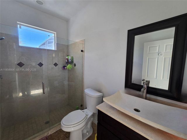 1220 McKinley, Lehigh Acres, FL 33972