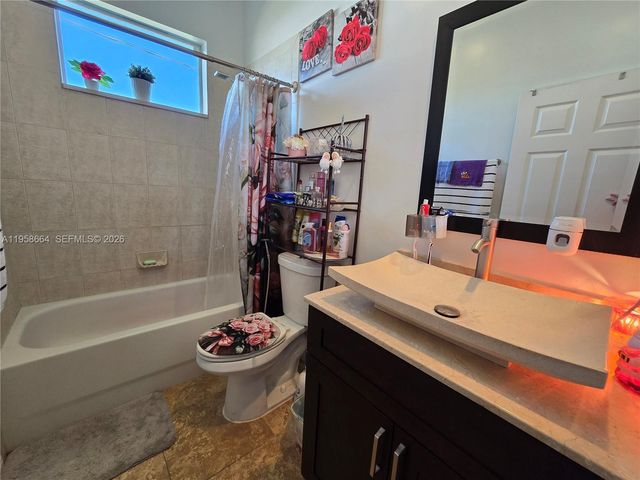 1220 McKinley, Lehigh Acres, FL 33972