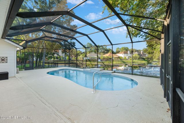 4510 SUMMER WALK Court, Jacksonville, FL 32258