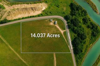 2013 Cr 102 Road, Altair, TX 77412