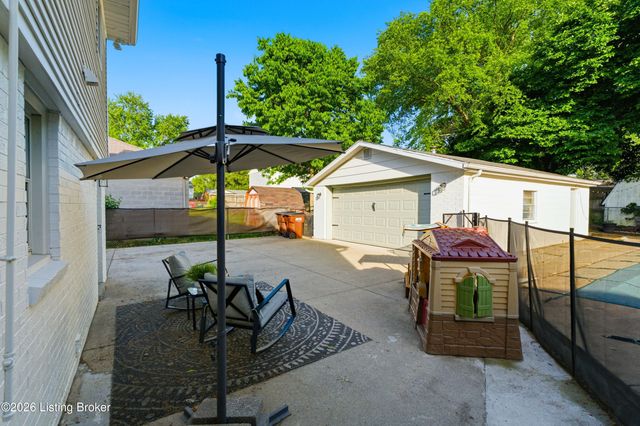 9508 Chadbourn Ct, Louisville, KY 40223