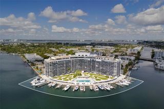 900 Bay Dr 1005 + Dock DS14, Miami Beach, FL 33141
