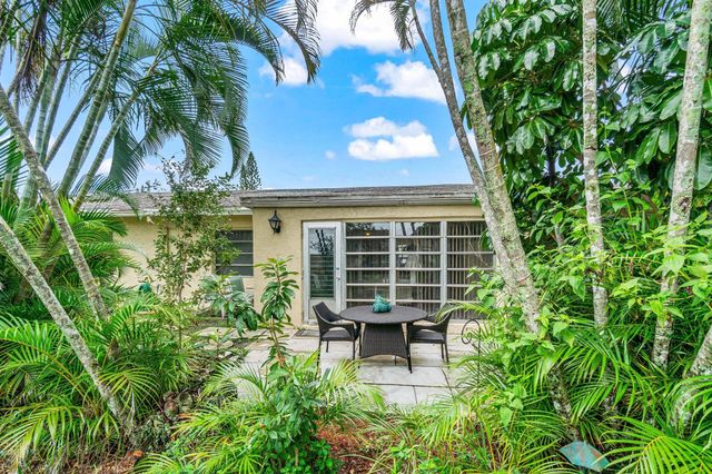 13735 Flora Place B, Delray Beach, FL 33484
