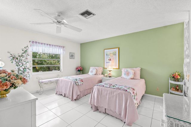 13735 Flora Place B, Delray Beach, FL 33484