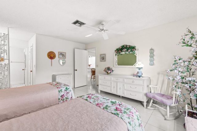 13735 Flora Place B, Delray Beach, FL 33484