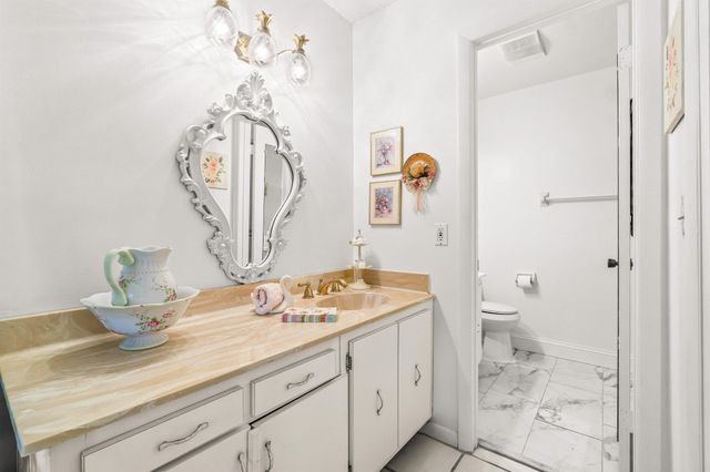 13735 Flora Place B, Delray Beach, FL 33484