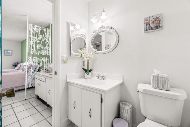 13735 Flora Place B, Delray Beach, FL 33484