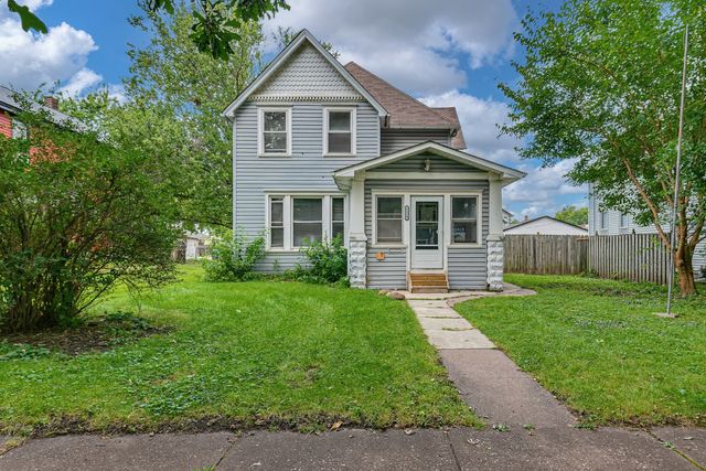 2214 W 2ND Street, Davenport, IA 52802